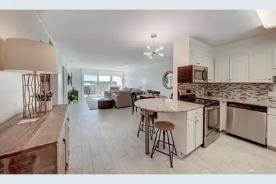 30 Moreno Point Road #404A, Destin, FL 32541 - Photo 2