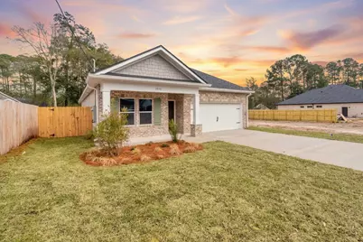 1915 Redwood Avenue, Niceville, FL 32578 - Photo 1