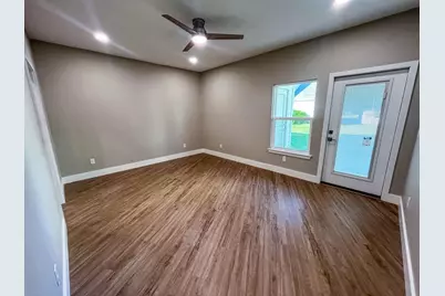 2885 Leahs Lane, Navarre, FL 32566 - Photo 6