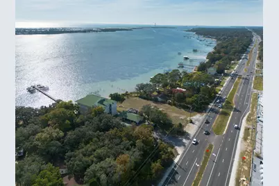 1409 W Highway 98 Highway #202, Mary Esther, FL 32569 - Photo 2