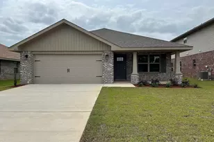 183 Ridgeway Cir, Crestview, FL 32536 - Photo 2