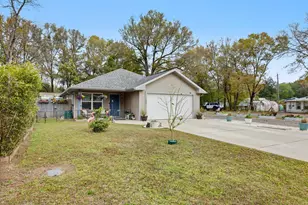 276 E Elm Ave, Crestview, FL 32536 - Photo 2