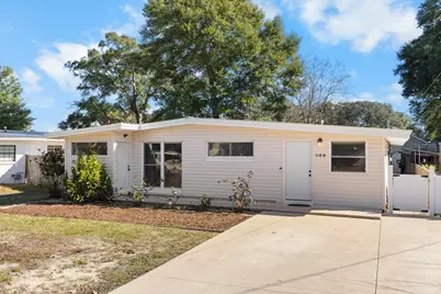 366 NE Osborne Drive, Fort Walton Beach, FL 32548 - Photo 1