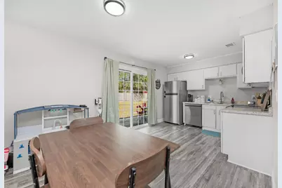 827 Blvd De L Orleans, Mary Esther, FL 32569 - Photo 8
