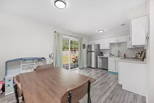 827 Boulevard De L'Orleans, Mary Esther, FL 32569 - Photo 8