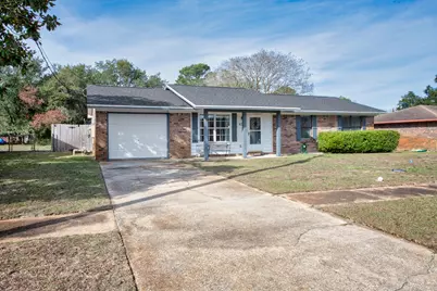 827 Blvd De L Orleans, Mary Esther, FL 32569 - Photo 2