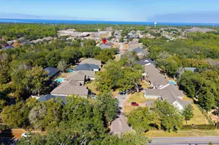 1469 E Shores Blvd, Gulf Breeze, FL 32563 - Photo 52