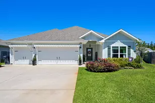 58 Siesta Cir, Freeport, FL 32439 - Photo 1