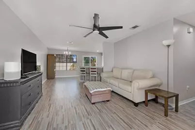 67 NW Olde Cypress Circle, Fort Walton Beach, FL 32548 - Photo 6