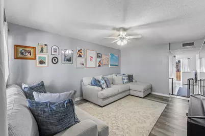 210 Pelham Road #UNIT 220A, Fort Walton Beach, FL 32547 - Photo 8