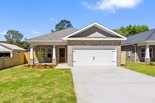 1510 Pine St, Niceville, FL 32578 - Photo 1