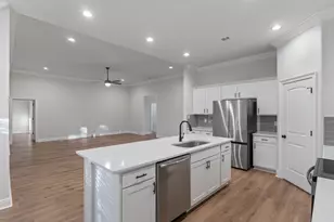 4605 Queen Palm Ct, Pace, FL 32571 - Photo 14
