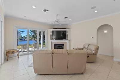 8127 N Lagoon Drive, Panama City Beach, FL 32408 - Photo 28