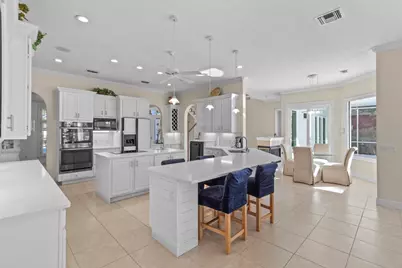 8127 N Lagoon Drive, Panama City Beach, FL 32408 - Photo 16