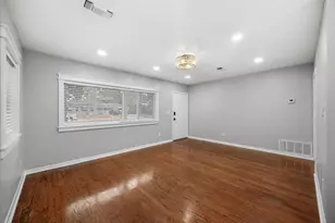 318 NW Oakland Circle, Fort Walton Beach, FL 32548 - Photo 2
