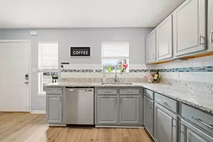 40 11th St, Shalimar, FL 32579 - Photo 2