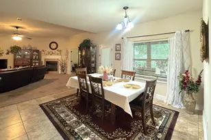 223 Paradise Palm Cir, Crestview, FL 32536 - Photo 10