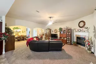 223 Paradise Palm Cir, Crestview, FL 32536 - Photo 6