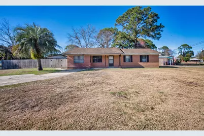 235 SW Deluna Road, Fort Walton Beach, FL 32548 - Photo 1