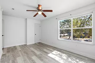 1636 E 1st Ave, Crestview, FL 32539 - Photo 32