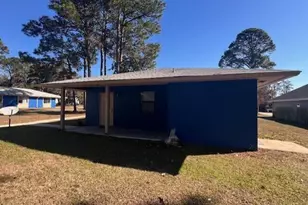 1925 Esplanade St, Navarre, FL 32566 - Photo 4
