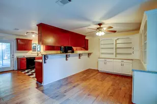 60 NW Linwood Rd, Fort Walton Beach, FL 32547 - Photo 8