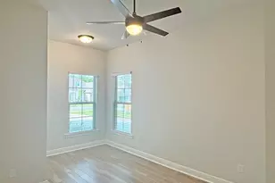 275 E Tweet St, Freeport, FL 32439 - Photo 16