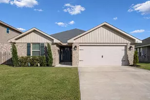 109 Ridgeway Cir, Crestview, FL 32536 - Photo 1