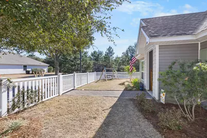 110 Cornelia Street, Freeport, FL 32439 - Photo 6