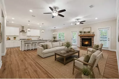 423 Marquette Street, Valparaiso, FL 32580 - Photo 2