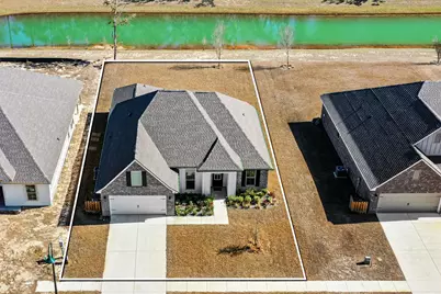 132 E Tweet Street, Freeport, FL 32439 - Photo 2