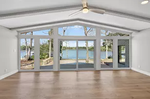 1013 Lake Dr, Niceville, FL 32578 - Photo 16