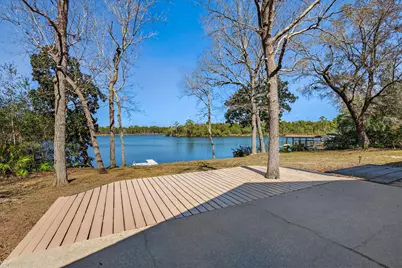 1013 Lake Drive, Niceville, FL 32578 - Photo 36