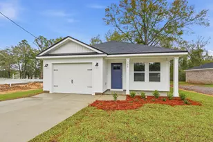 502 E North Ave, Crestview, FL 32536 - Photo 1
