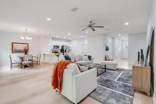 24 Riverwalk Cir, Freeport, FL 32439 - Photo 2
