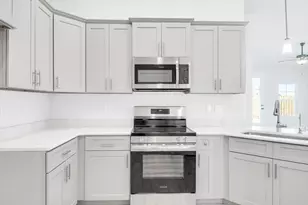 126 Bonne Vue Cir, Freeport, FL 32439 - Photo 6