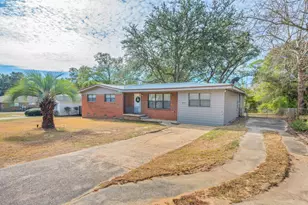 431 Andrew Dr, Valparaiso, FL 32580 - Photo 4