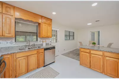431 Andrew Drive, Valparaiso, FL 32580 - Photo 10