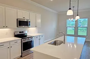251 E Tweet St, Freeport, FL 32439 - Photo 4