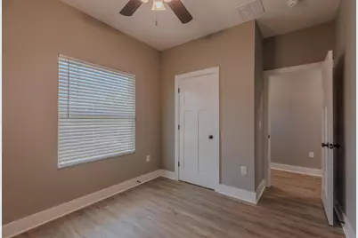 1001 Bremen Avenue, Pensacola, FL 32507 - Photo 38