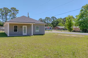1001 Bremen Ave, Pensacola, FL 32507 - Photo 14