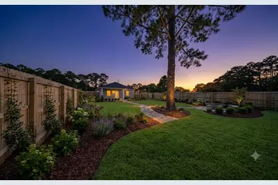 1001 Bremen Avenue, Pensacola, FL 32507 - Photo 2