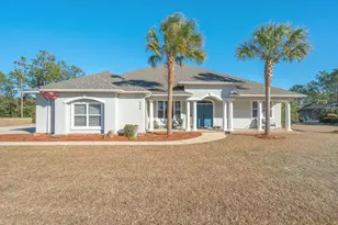 354 E Club House Dr, Freeport, FL 32439 - Photo 1