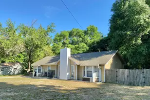309 Springwood Cir, Crestview, FL 32536 - Photo 2