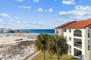 7464 Sunset Harbor Dr, Navarre, FL 32566 - Photo 2