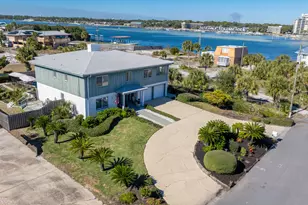 721 Sailfish Dr, Fort Walton Beach, FL 32548 - Photo 2