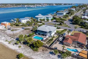 721 Sailfish Dr, Fort Walton Beach, FL 32548 - Photo 4