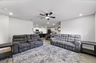 3411 Phoenix Ct, Crestview, FL 32539 - Photo 6