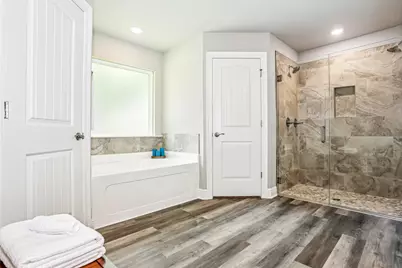 7572 Hatteras Drive, Navarre, FL 32566 - Photo 24