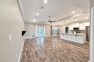 2 W Casa Loma Dr, Mary Esther, FL 32569 - Photo 6